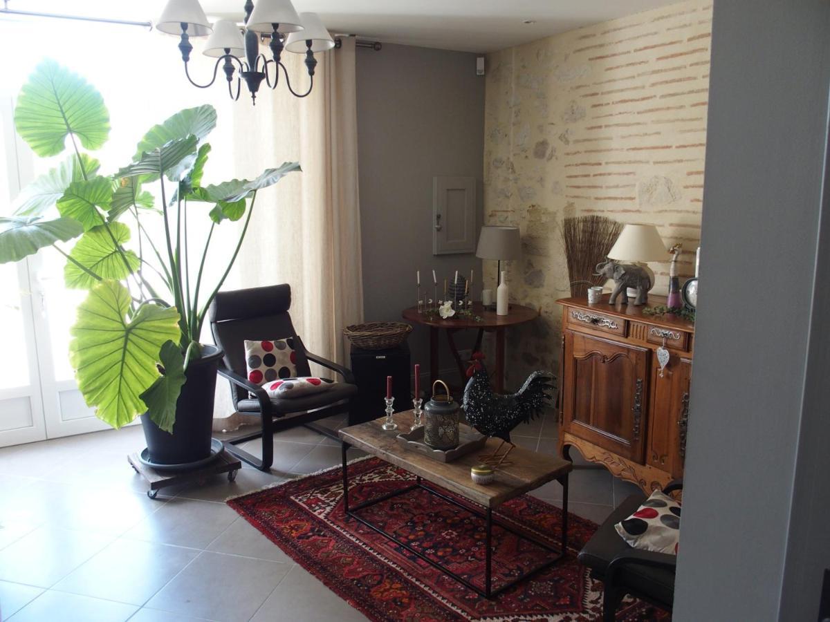 Les Tamaris Bed and Breakfast Castelnau-sur-Gupie Buitenkant foto